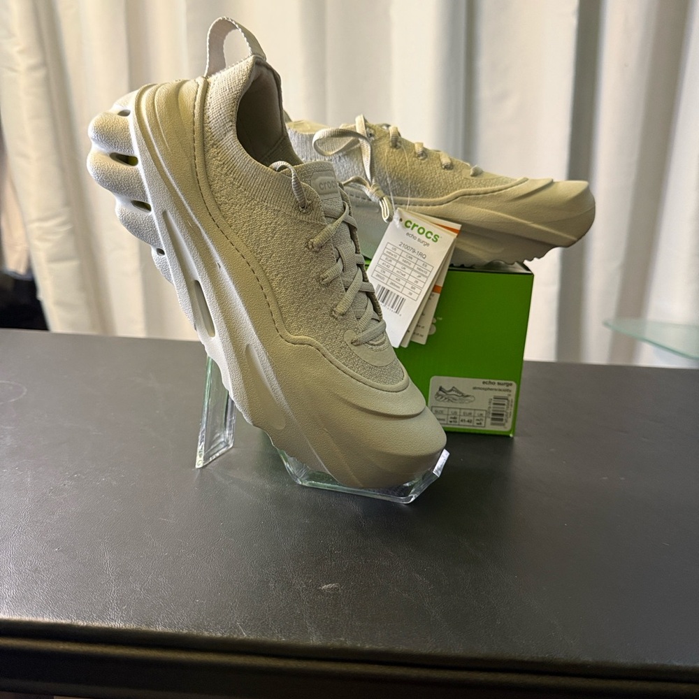 CROCS Mens Light Gray Sneakers - Picture 2 of 4